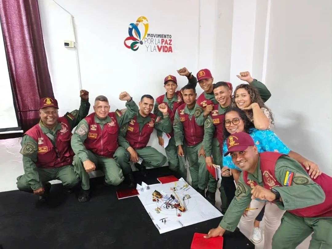 Carabobo.- Con el objetivo de dotar a las comunidades de herramientas teóricas y protocolos de actuación ante emergencias, la Fundación Gran Mariscal de Ayacucho (Fundayacucho) en el estado Carabobo, en alianza con Protección Civil y la Guardia del Pueblo