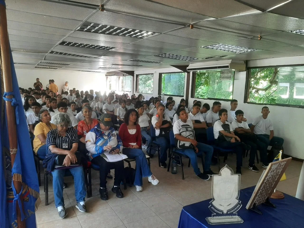 Más de 150 estudiantes inician su formación universitaria en carreras de ingeniería y salud